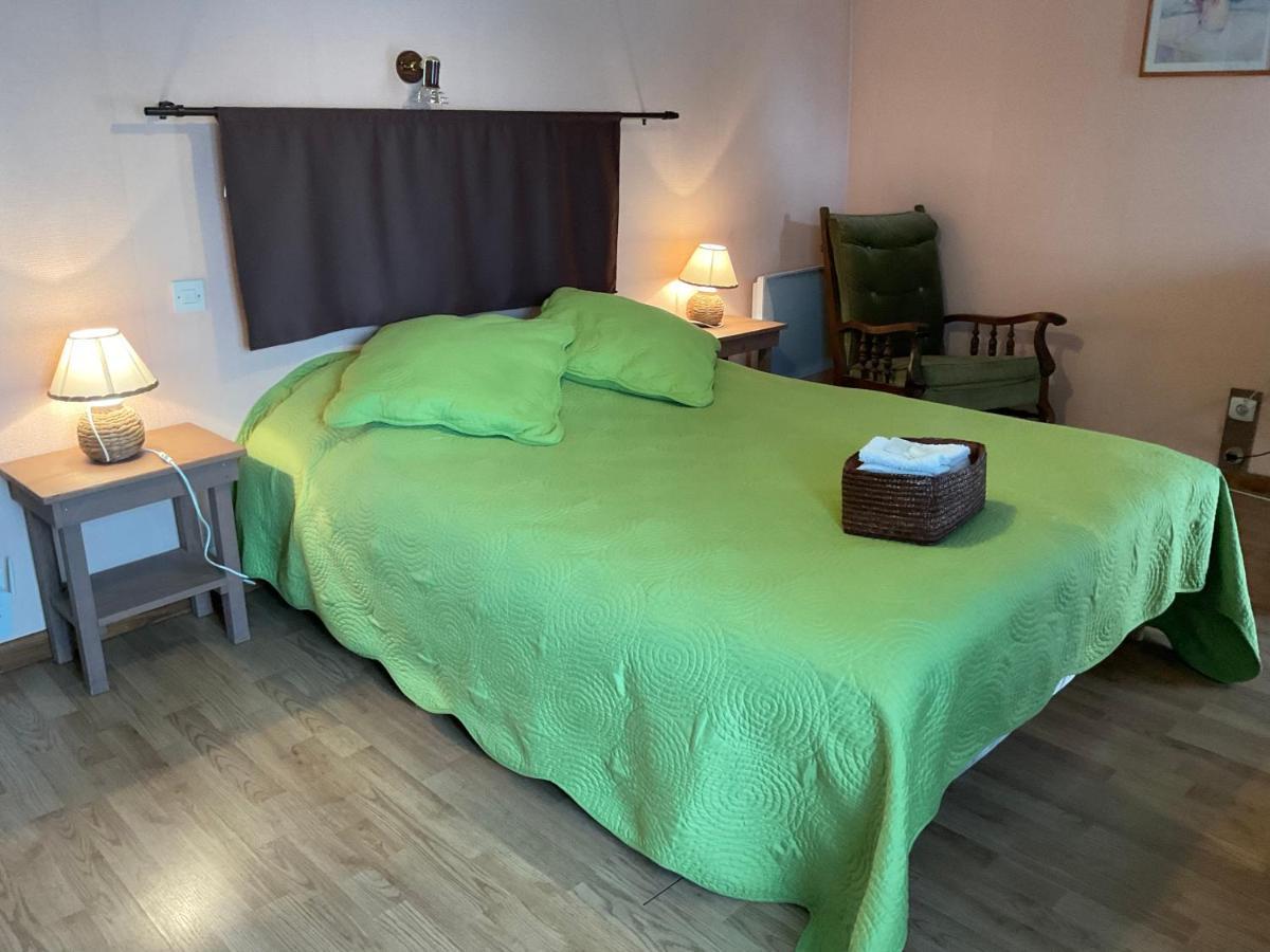 Saint-Jean-de-Sauves Chambres, Table D'Hotes Et Gites Les Mesanges מראה חיצוני תמונה